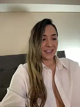 Mariana gom online show from August 1, 2026, 2:05 pm