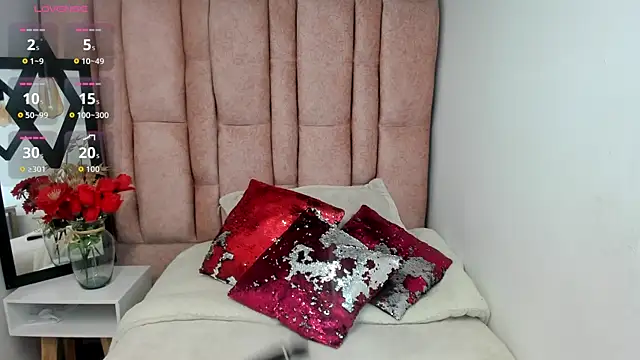Snapshot of Issa_Milf__ chatting on June 25, 2026, 1:26 pm Issa Milf online show from June 25, 2026, 1:26 pm