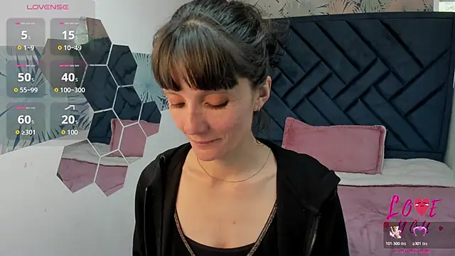 Valery More   online show from June 29, 2026, 1:44 pm