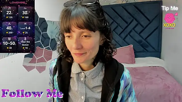 Valery More   online show from July 21, 2026, 12:29 pm