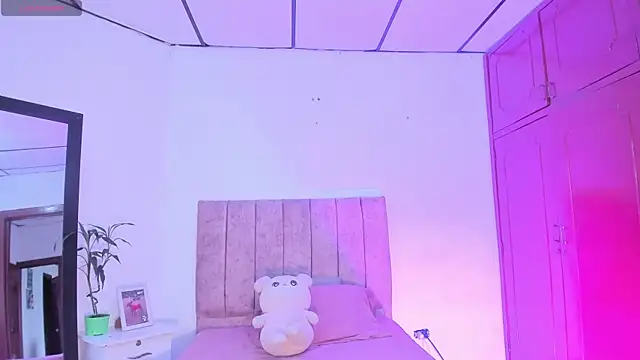 Snapshot of Mila_1wood chatting on July 18, 2026, 12:53 pm Mila 1wood online show from July 18, 2026, 12:53 pm