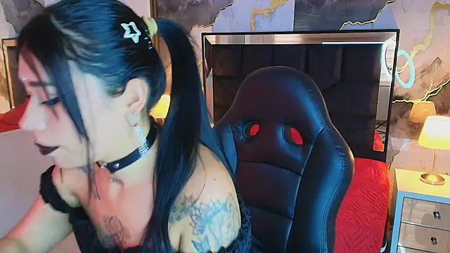 Snapshot of SusanVilla chatting on June 26, 2026, 8:24 pm SusanVilla online show from June 26, 2026, 8:24 pm