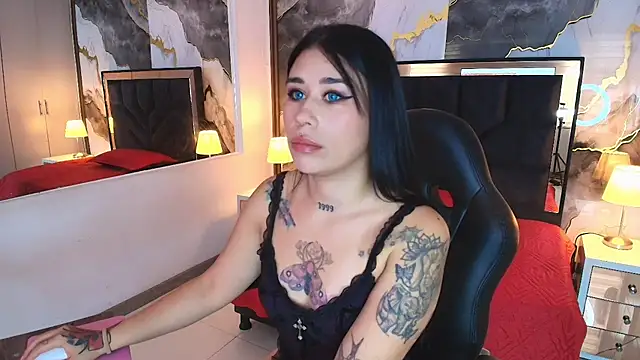 Snapshot of SusanVilla chatting on July 13, 2026, 6:33 pm SusanVilla online show from July 13, 2026, 6:33 pm