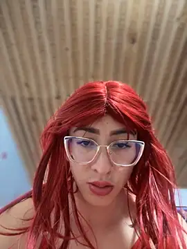 Snapshot of NICOLLE__12 chatting on October 18, 2025, 7:36 pm NICOLLE 12 online show from October 18, 2025, 7:36 pm