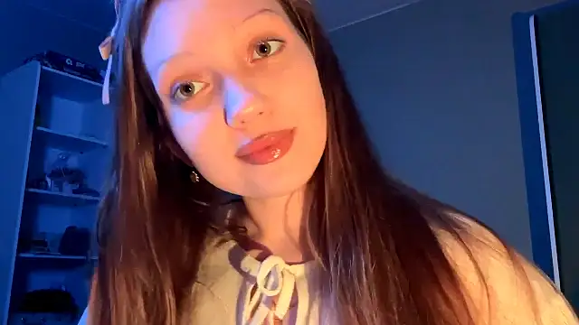 Snapshot of EmiIyKitty chatting on October 15, 2025, 7:58 pm EmiIyKitty online show from October 15, 2025, 7:58 pm