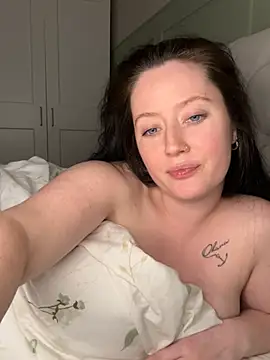 irishmollyx online show from April 27, 2026, 6:06 pm