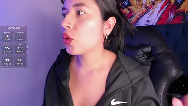 violet blaze online show from November 30, 2025, 6:28 am