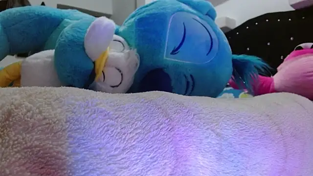 luna hawks online show from February 7, 2026, 6:33 pm