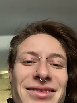 GoldenPussy1329 online show from December 22, 2025, 1:08 pm