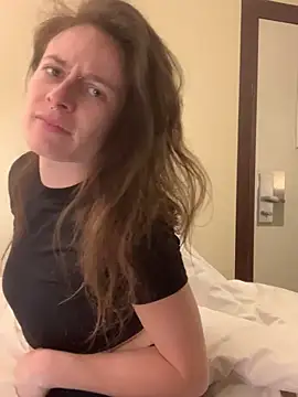 GoldenPussy1329 online show from March 13, 2026, 2:18 am