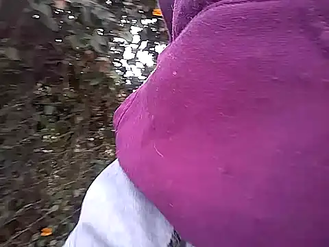 Snapshot of Angel_3-0 chatting on October 18, 2025, 12:50 pm Angel 3-0 online show from October 18, 2025, 12:50 pm