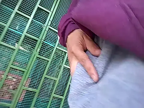 Snapshot of Angel_3-0 chatting on November 2, 2025, 1:24 pm Angel 3-0 online show from November 2, 2025, 1:24 pm