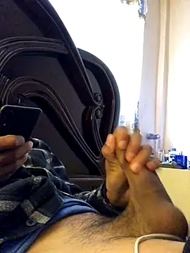 Charly4 20 online show from October 16, 2025, 4:08 pm