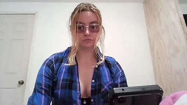 vagimosa online show from October 20, 2025, 10:43 pm