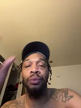 thefreakscomeoutatnight online show from December 21, 2025, 10:39 pm