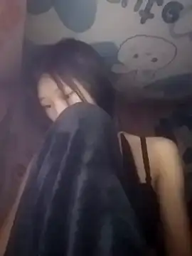 Snapshot of Khanhu_xx chatting on November 23, 2025, 12:21 am Khanhu xx online show from November 23, 2025, 12:21 am