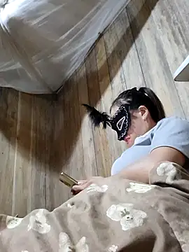 Snapshot of Tuyet_xx chatting on October 4, 2025, 2:04 pm Tuyet xx online show from October 4, 2025, 2:04 pm