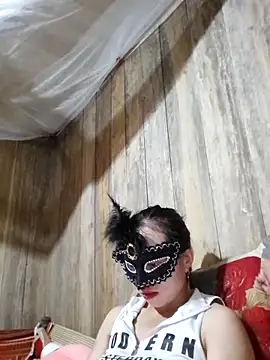 Snapshot of Tuyet_xx chatting on October 13, 2025, 2:55 am Tuyet xx online show from October 13, 2025, 2:55 am