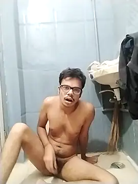 Snapshot of sexybobby13 chatting on November 8, 2025, 9:09 am sexybobby13 online show from November 8, 2025, 9:09 am