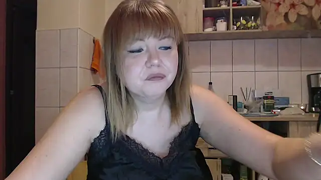 Snapshot of roxy863086 chatting on February 20, 2026, 4:20 am roxy863086 online show from February 20, 2026, 4:20 am