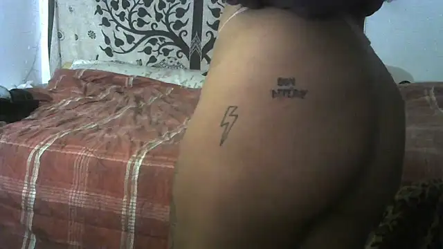 cutiefeet00 online show from October 10, 2025, 8:46 am