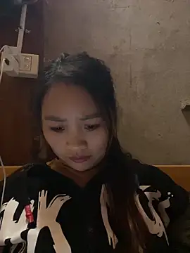 Snapshot of Liu30 chatting on December 18, 2025, 12:11 pm Liu30 online show from December 18, 2025, 12:11 pm