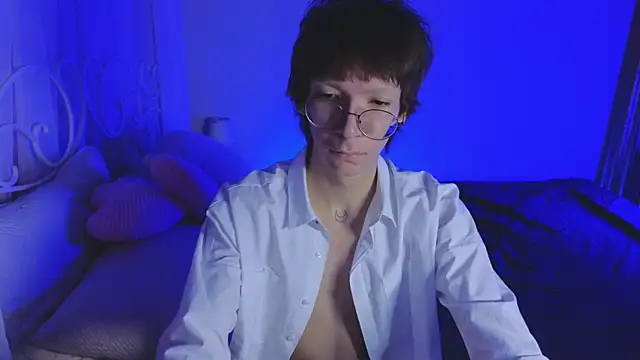 Snapshot of TommieHi chatting on November 8, 2025, 5:07 am TommieHi online show from November 8, 2025, 5:07 am