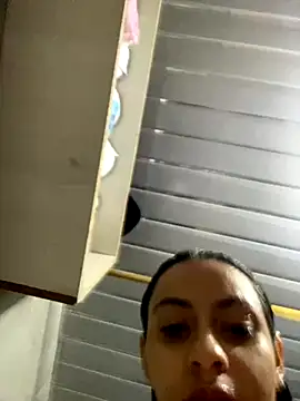 Snapshot of miluwatson chatting on September 28, 2025, 7:52 pm miluwatson online show from September 28, 2025, 7:52 pm