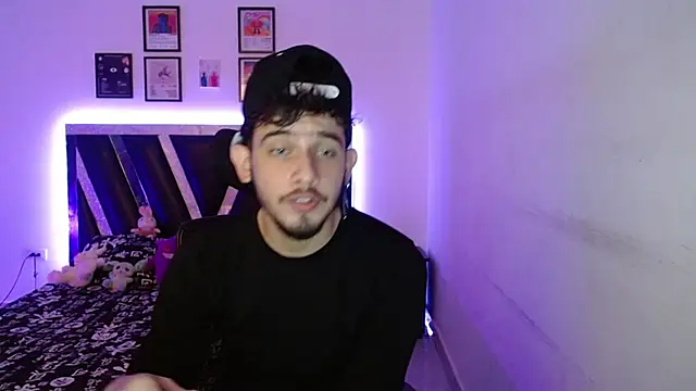 Snapshot of Sebasxxl12 chatting on October 8, 2025, 1:47 am Sebasxxl12 online show from October 8, 2025, 1:47 am