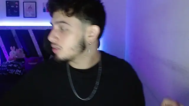 Snapshot of Sebasxxl12 chatting on October 13, 2025, 3:56 pm Sebasxxl12 online show from October 13, 2025, 3:56 pm