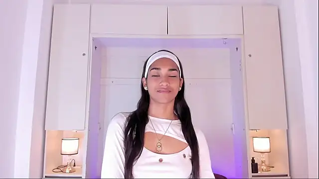 Snapshot of AnahiCollins chatting on October 13, 2025, 11:43 am AnahiCollins online show from October 13, 2025, 11:43 am