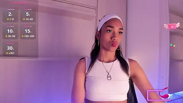 Snapshot of AnahiCollins chatting on November 5, 2025, 11:32 am AnahiCollins online show from November 5, 2025, 11:32 am