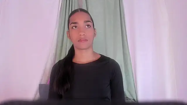 AnahiCollins online show from March 16, 2026, 11:58 am