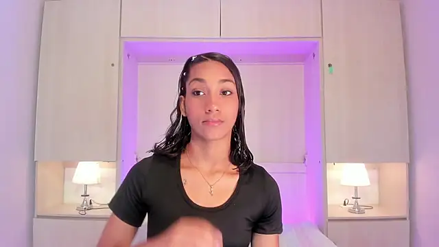 AnahiCollins online show from July 10, 2026, 12:08 pm