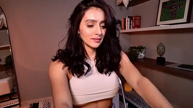 Milana De online show from May 2, 2026, 12:04 am