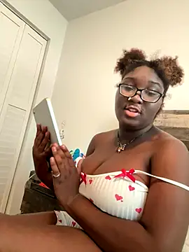 Snapshot of St4G1rL chatting on October 17, 2025, 8:11 pm St4G1rL online show from October 17, 2025, 8:11 pm