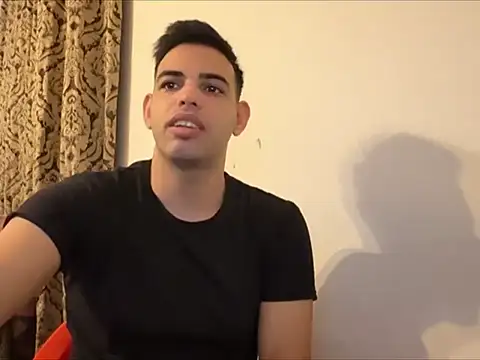 Snapshot of _Djonson_ chatting on October 7, 2025, 4:48 pm Djonson online show from October 7, 2025, 4:48 pm