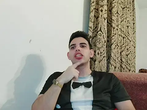 Snapshot of _Djonson_ chatting on October 12, 2025, 4:28 pm Djonson online show from October 12, 2025, 4:28 pm