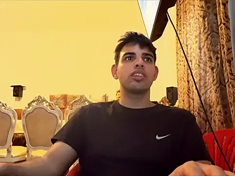 Snapshot of _Djonson_ chatting on December 17, 2025, 9:04 am Djonson online show from December 17, 2025, 9:04 am