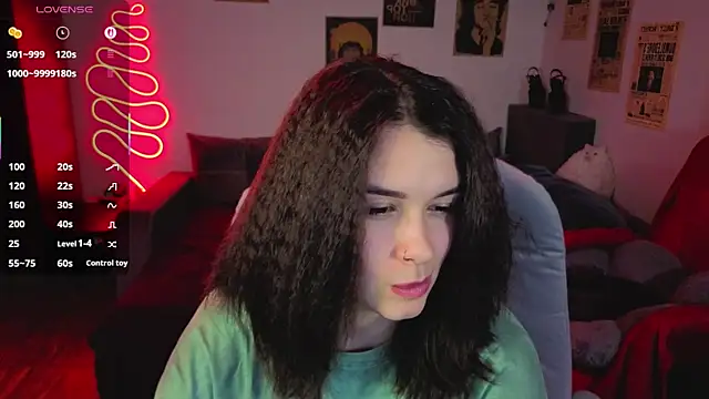 Snapshot of kira_kick chatting on November 27, 2025, 4:53 pm kira kick online show from November 27, 2025, 4:53 pm