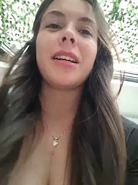 Snapshot of EmmaValencia_ chatting on May 11, 2026, 8:28 pm EmmaValencia online show from May 11, 2026, 8:28 pm