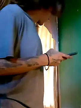 monroedelrey online show from February 25, 2026, 4:49 pm