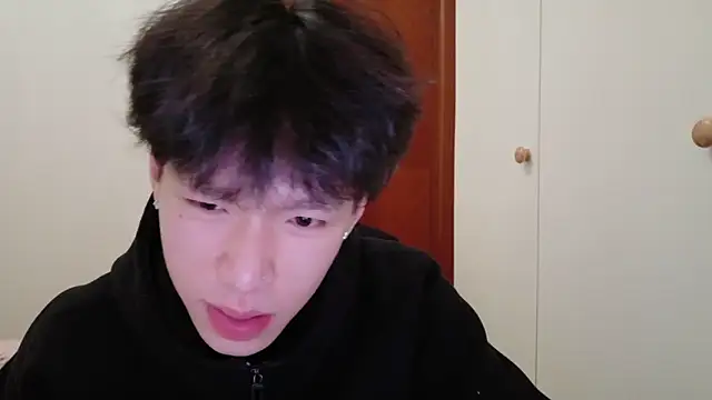 hangzi-0011 online show from November 15, 2025, 8:55 am