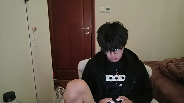 hangzi-0011 online show from March 12, 2026, 9:26 am