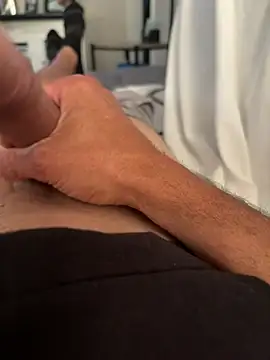littleguybigdick1564 online show from August 2, 2026, 11:41 am