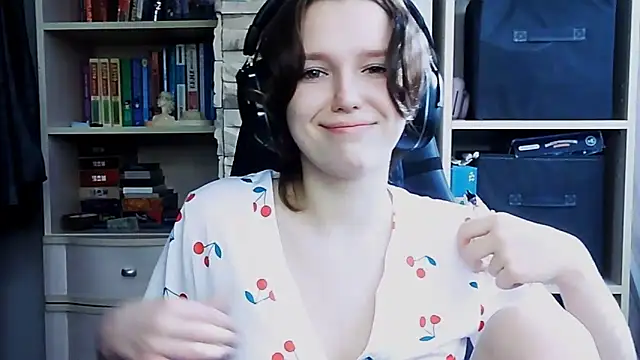 Diana-back online show from October 7, 2025, 6:54 am