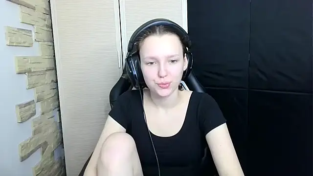 Diana-back online show from November 19, 2025, 12:05 pm