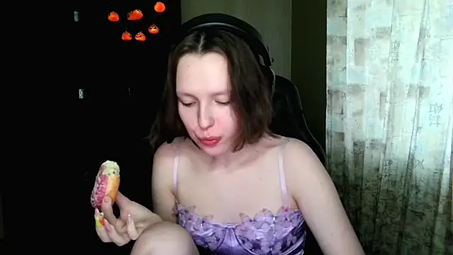 Diana-back online show from December 21, 2025, 11:06 am