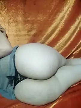 Snapshot of manal_soso chatting on October 10, 2025, 9:14 pm manal soso online show from October 10, 2025, 9:14 pm