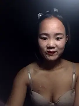 Snapshot of Alice_wo chatting on October 18, 2025, 10:43 pm Alice wo online show from October 18, 2025, 10:43 pm